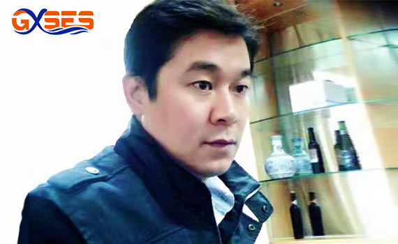 印刷首席顾问 . 李平